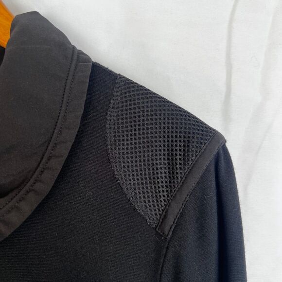 Chicos Zenergy Gold Zip Black Jacket Mesh Accents Casual Basic Size 2-12/14 - Picture 7 of 12